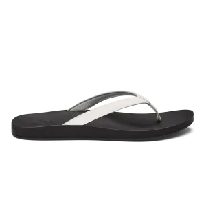 Olukai Women's Puawe Flip Flop - White/Black 20498-4R40